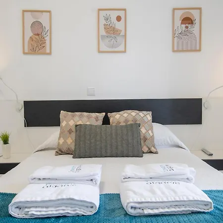 The Chairs Place 3* לאגוּ‏ש