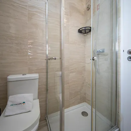 The Chairs Place 3* לאגוּ‏ש