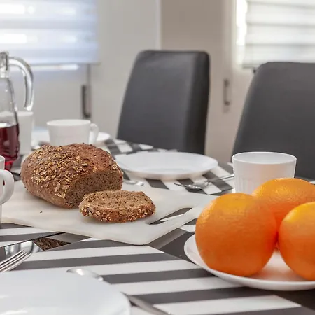 The Chairs Place Guest house 3*