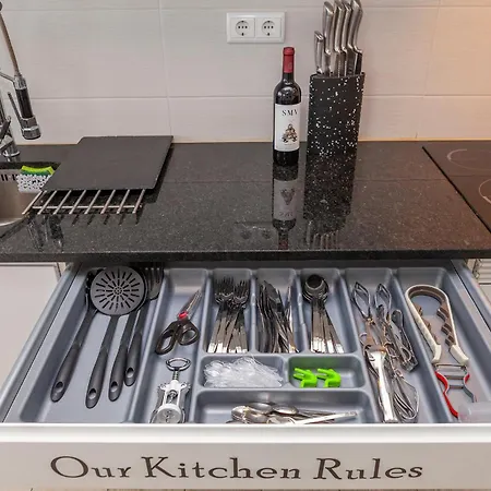 ゲストハウス The Chairs Place